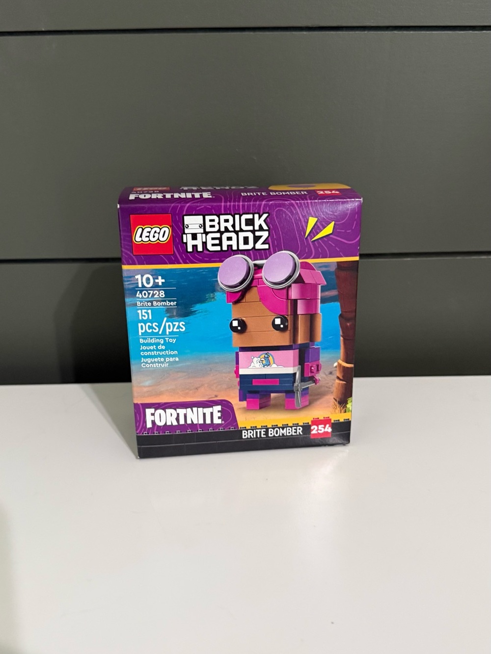 LEGO BrickHeadz Fortnite Brite Bomber - Pink and Purple Buildable Figure 40728